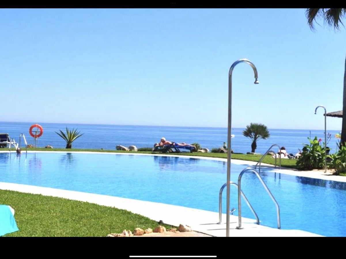Mi Capricho 170 Beachfront Apartment Sitio de Calahonda Eksteriør billede