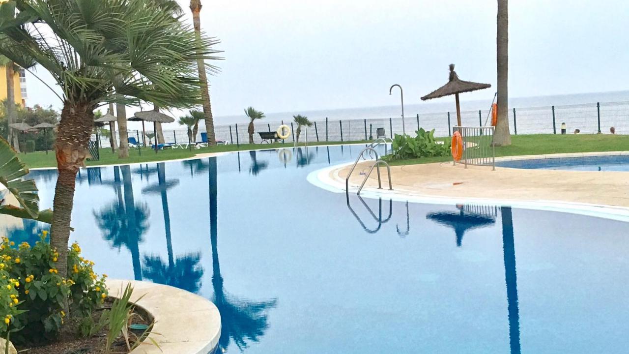 Mi Capricho 170 Beachfront Apartment Sitio de Calahonda Eksteriør billede