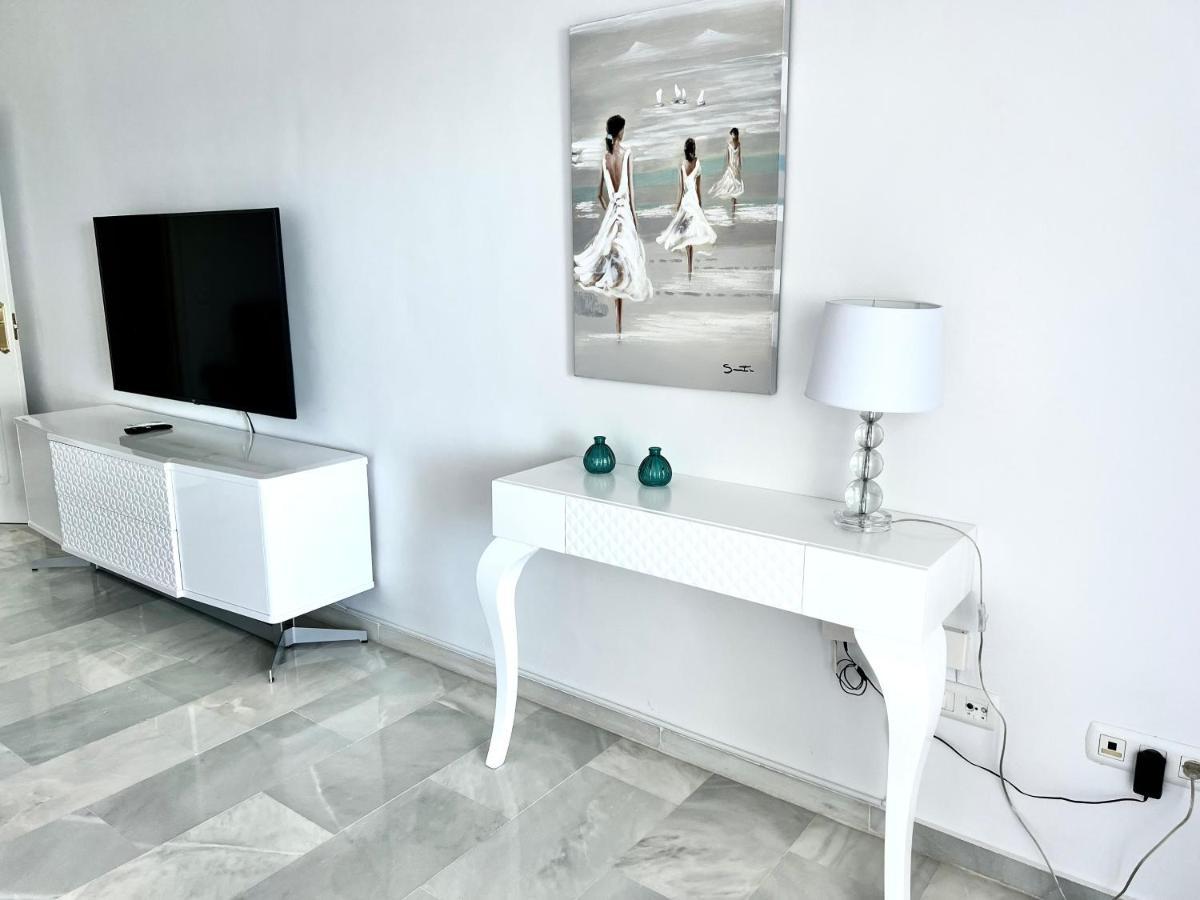 Mi Capricho 170 Beachfront Apartment Sitio de Calahonda Eksteriør billede