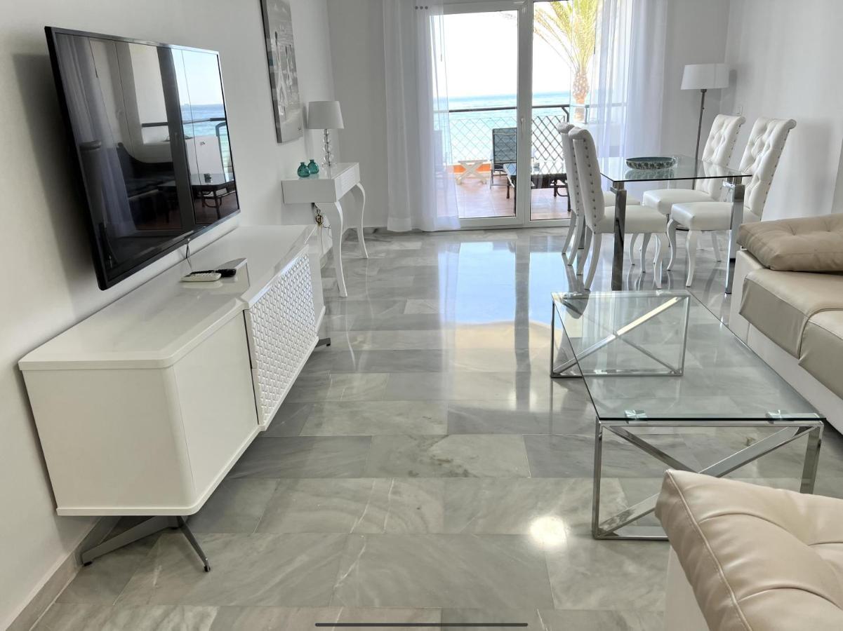 Mi Capricho 170 Beachfront Apartment Sitio de Calahonda Eksteriør billede