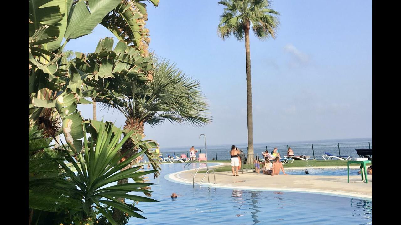 Mi Capricho 170 Beachfront Apartment Sitio de Calahonda Eksteriør billede