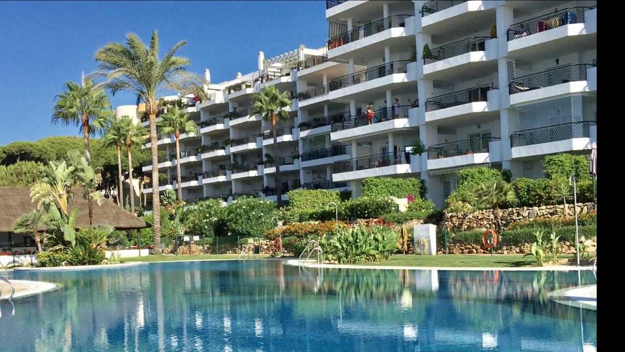 Mi Capricho 170 Beachfront Apartment Sitio de Calahonda Eksteriør billede